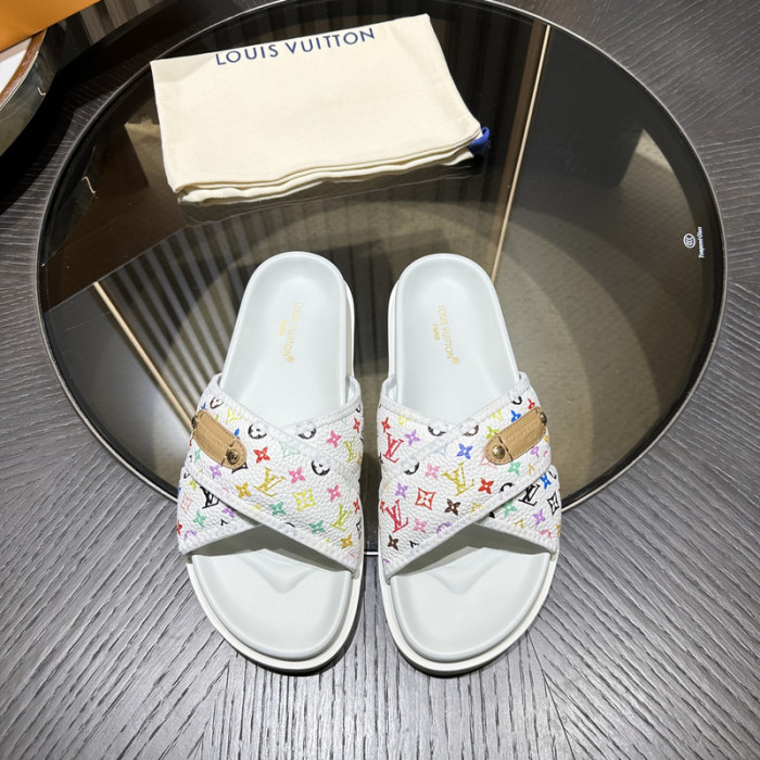 LV SANDALS