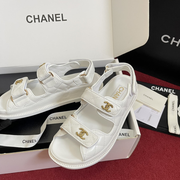 Ch*el sandal