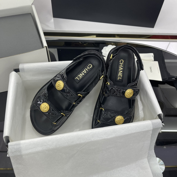 Ch*el sandal