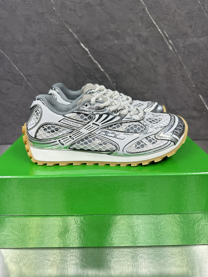 B0tte*a ve*ne*ta sneaker