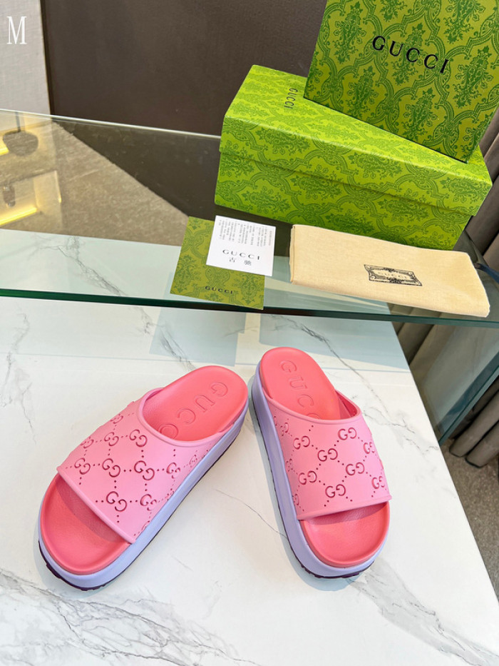 GUCC SANDALS