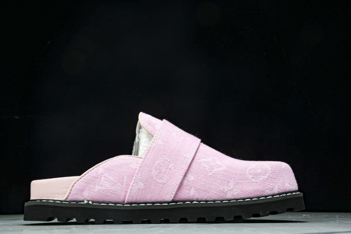 LV SANDALS