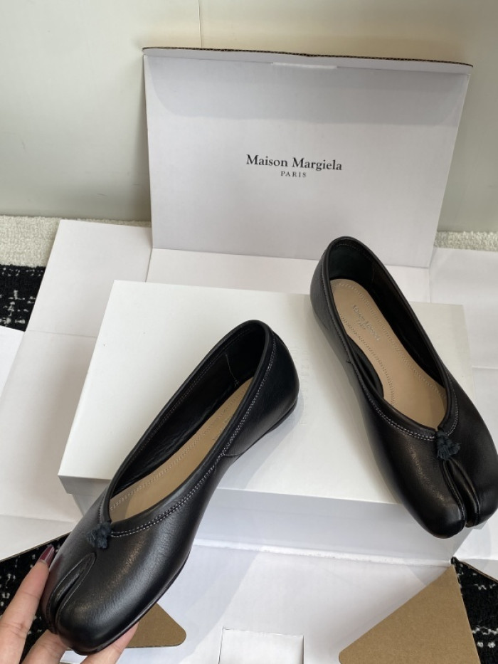 ma*s*n Ma*i*la tabi shoes