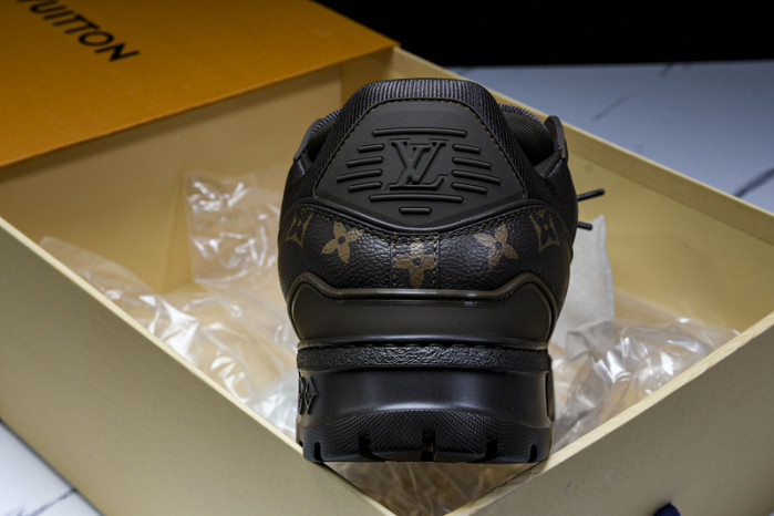 LV TRAINER MAXI