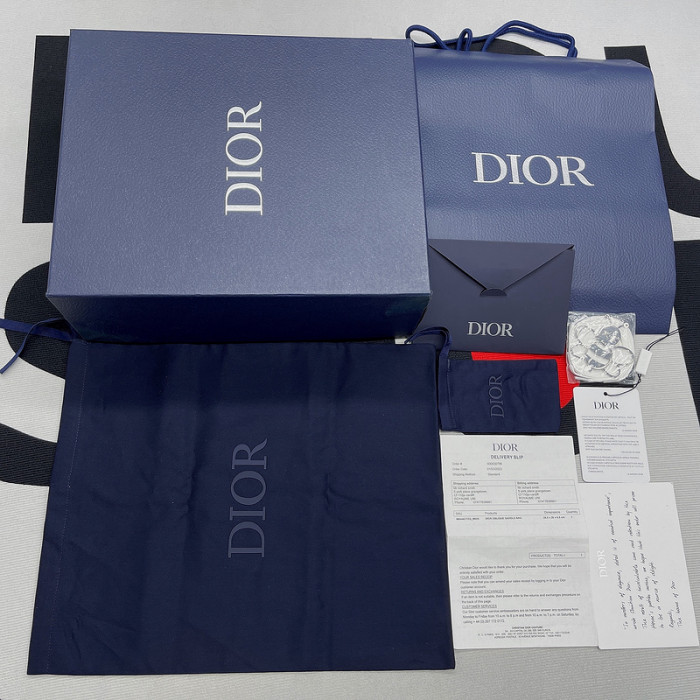 D*or b30 sneaker