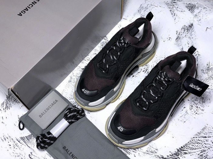 blcg sneaker triple.s.gomma 536737 w09oh 1091