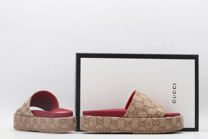 G*u*i sandals