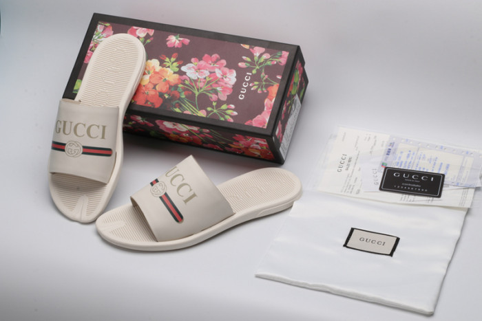 GUCC SANDALS